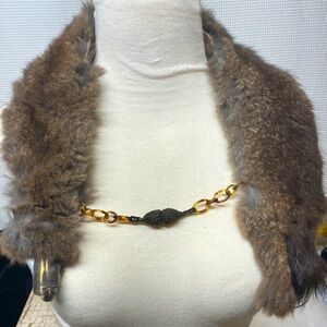 Fur Collar with Chain closure